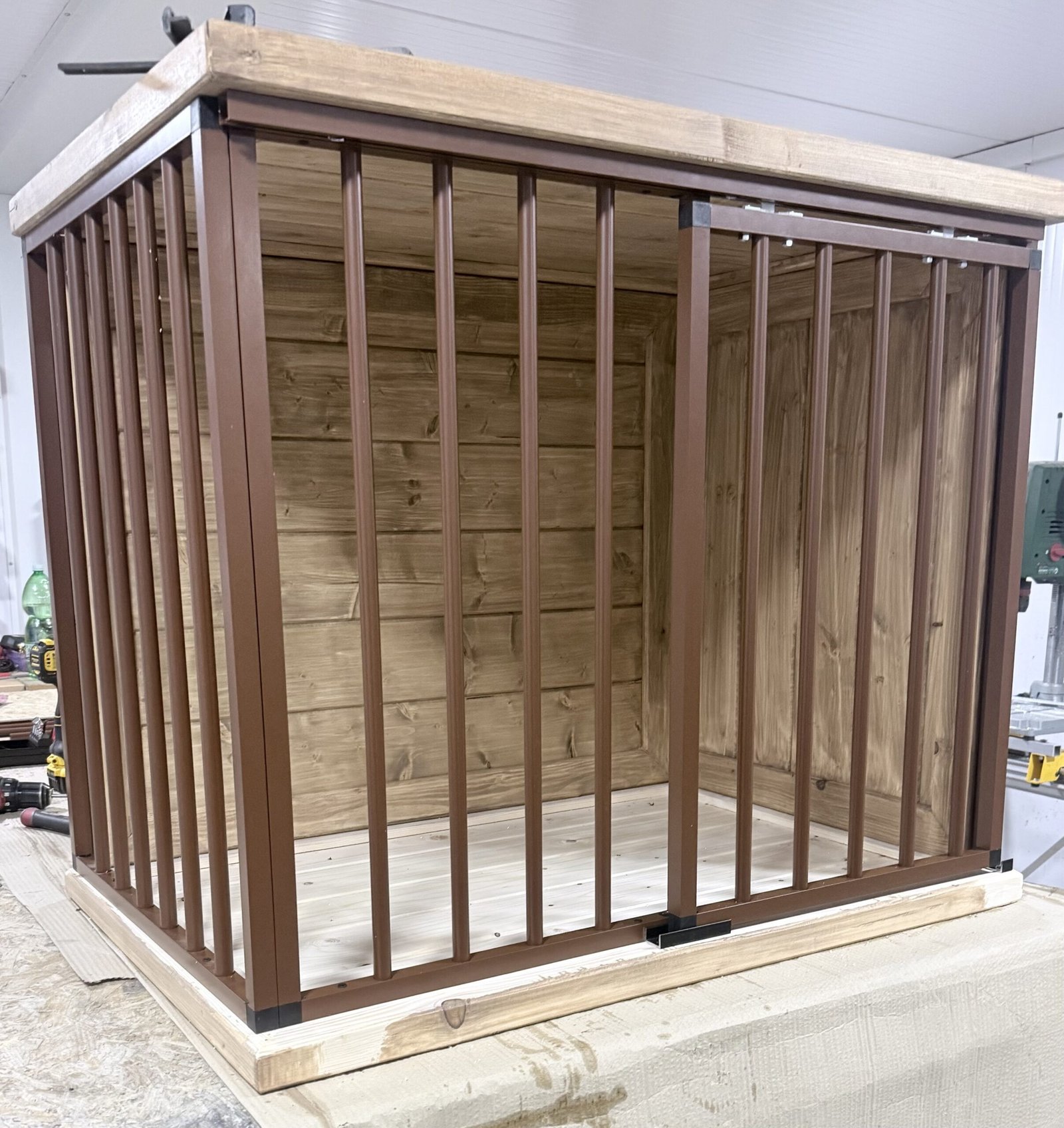 Interiérový box z masívu veľkosť: S, M, L, XL, XXL